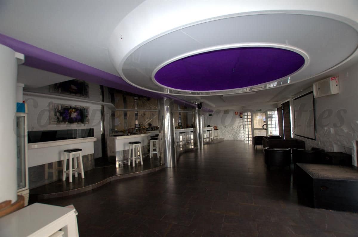4 quarto Comercial para venda em Competa - 550 000 € (Ref: 10076235)