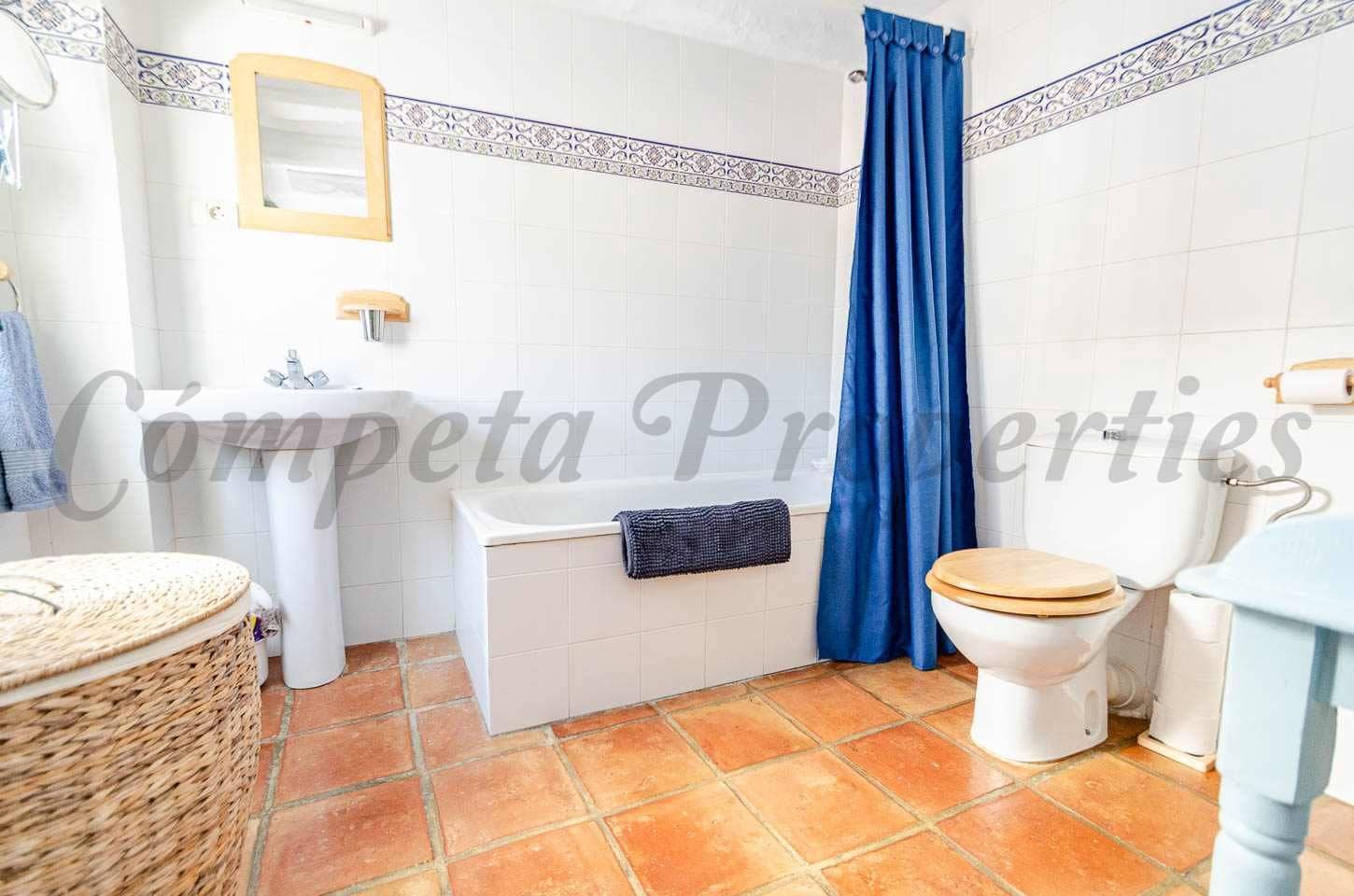 4 Zimmer Haus zu verkaufen in Competa - 295.000 € (Ref: 10076238)