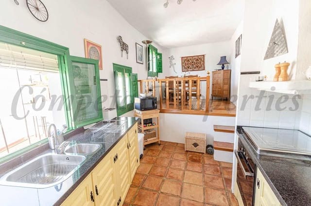 4 sypialnia Dom na sprzedaż w Cómpeta - 295 000 € (Ref: 10076238)