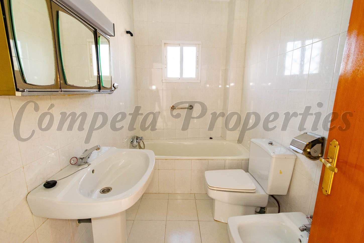 2 sovrum Semi-fristående Villa att hyra i Torrox med garage - 850 € (Ref: 10076239)