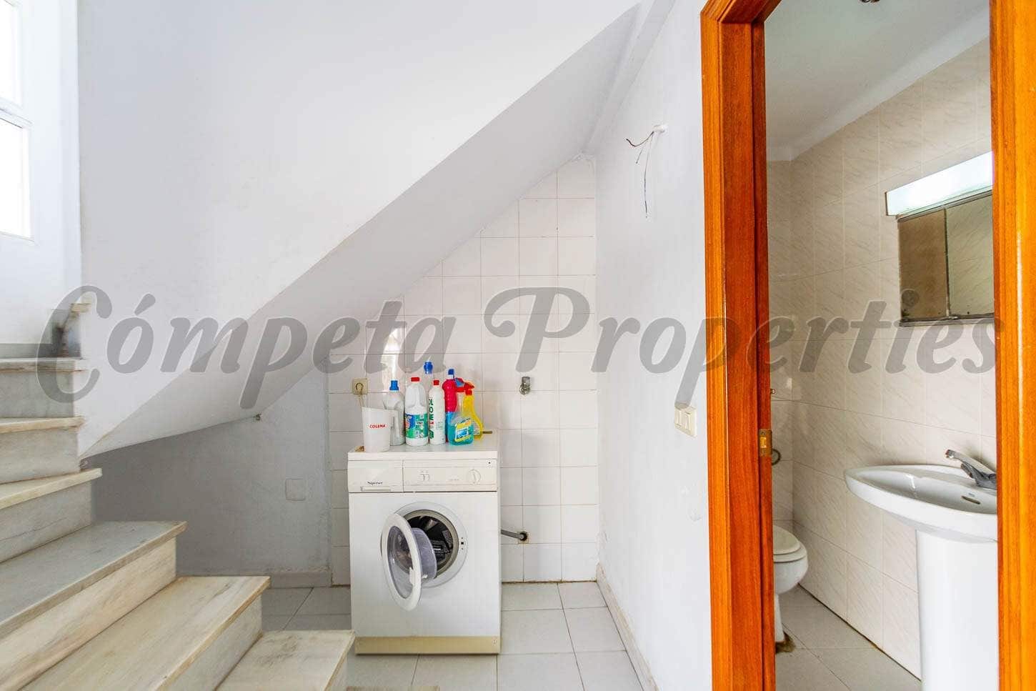 2 sovrum Semi-fristående Villa att hyra i Torrox med garage - 850 € (Ref: 10076239)