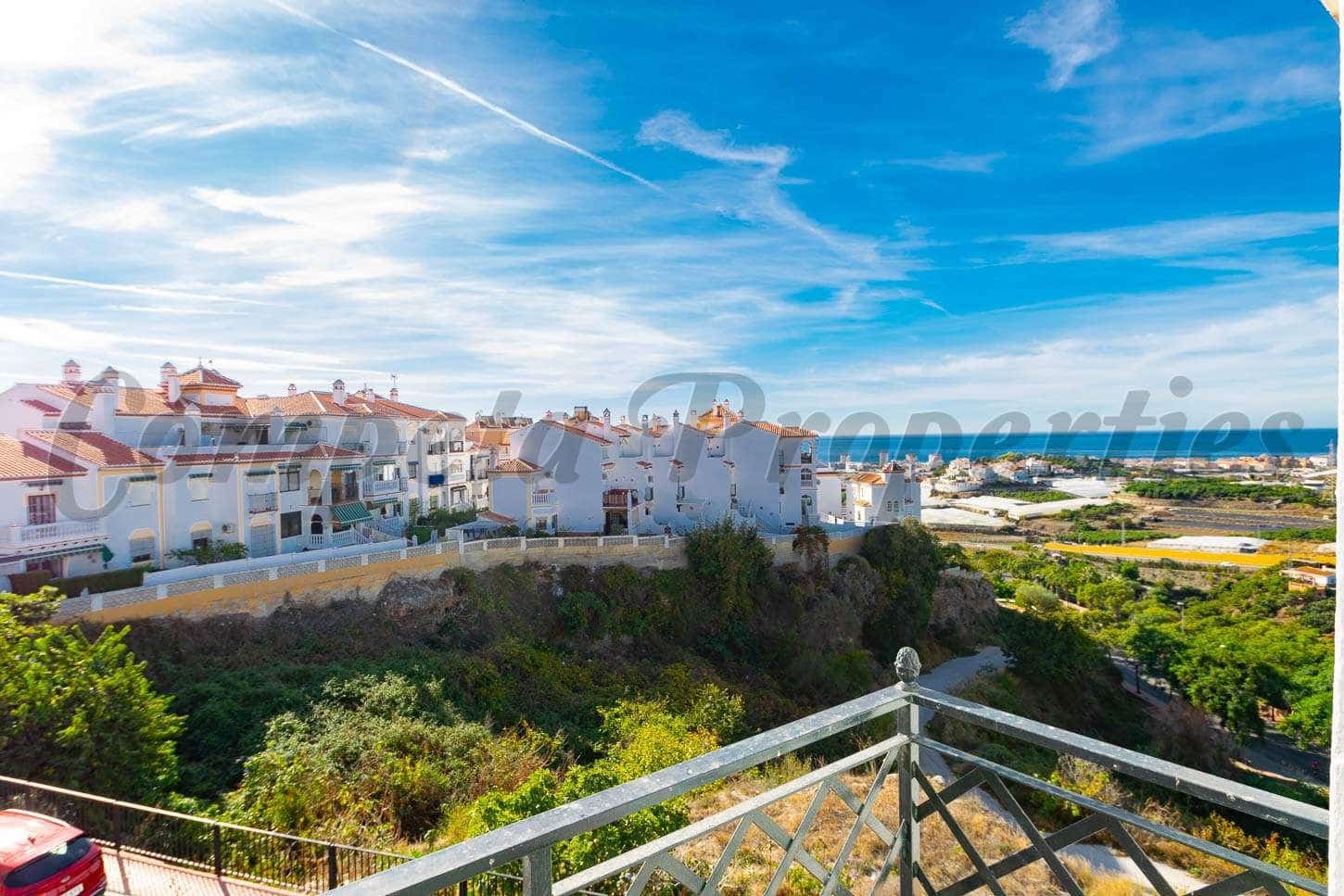 2 sovrum Semi-fristående Villa att hyra i Torrox med garage - 850 € (Ref: 10076239)