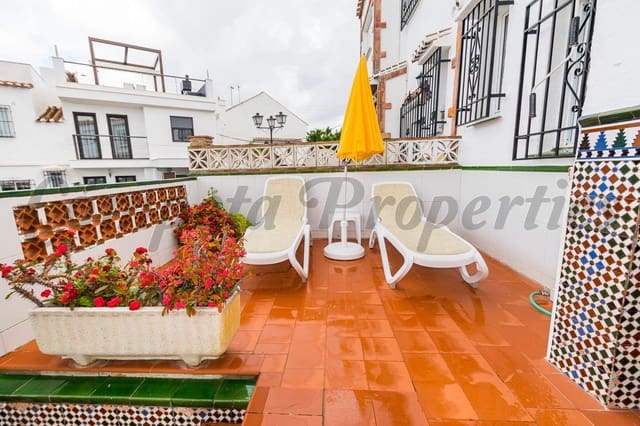 3 makuuhuone Omakotitalo vuokrattavana paikassa Almijara, Nerja mukana uima-altaan 
autotalli - 1 100 € (Ref: 10076240)