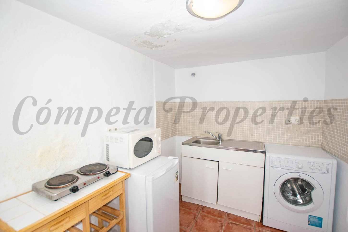 Casa de 2 habitaciones en Cómpeta en venta - 110.000 € (Ref: 10076241)