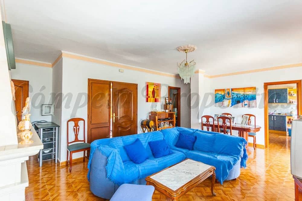 4 Zimmer Haus zu vermieten in Sedella - 750 € (Ref: 10076242)