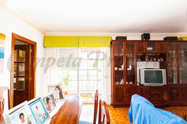 4 Zimmer Haus zu vermieten in Sedella - 750 € (Ref: 10076242)