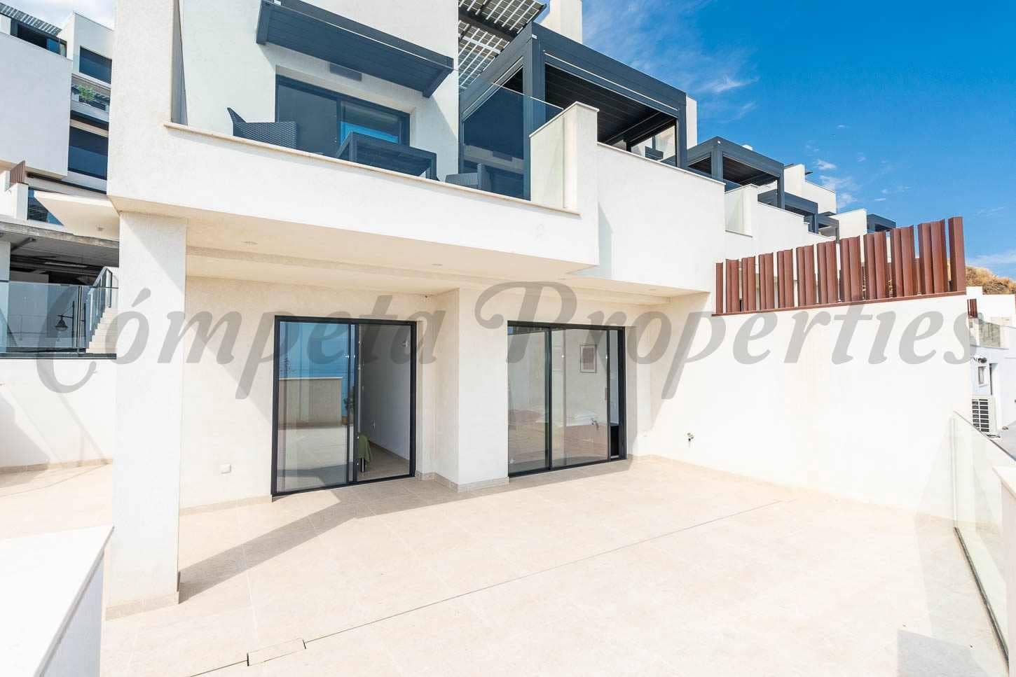 3 sovrum Villa till salu i Torrox-Costa med pool - 595 000 € (Ref: 10076245)
