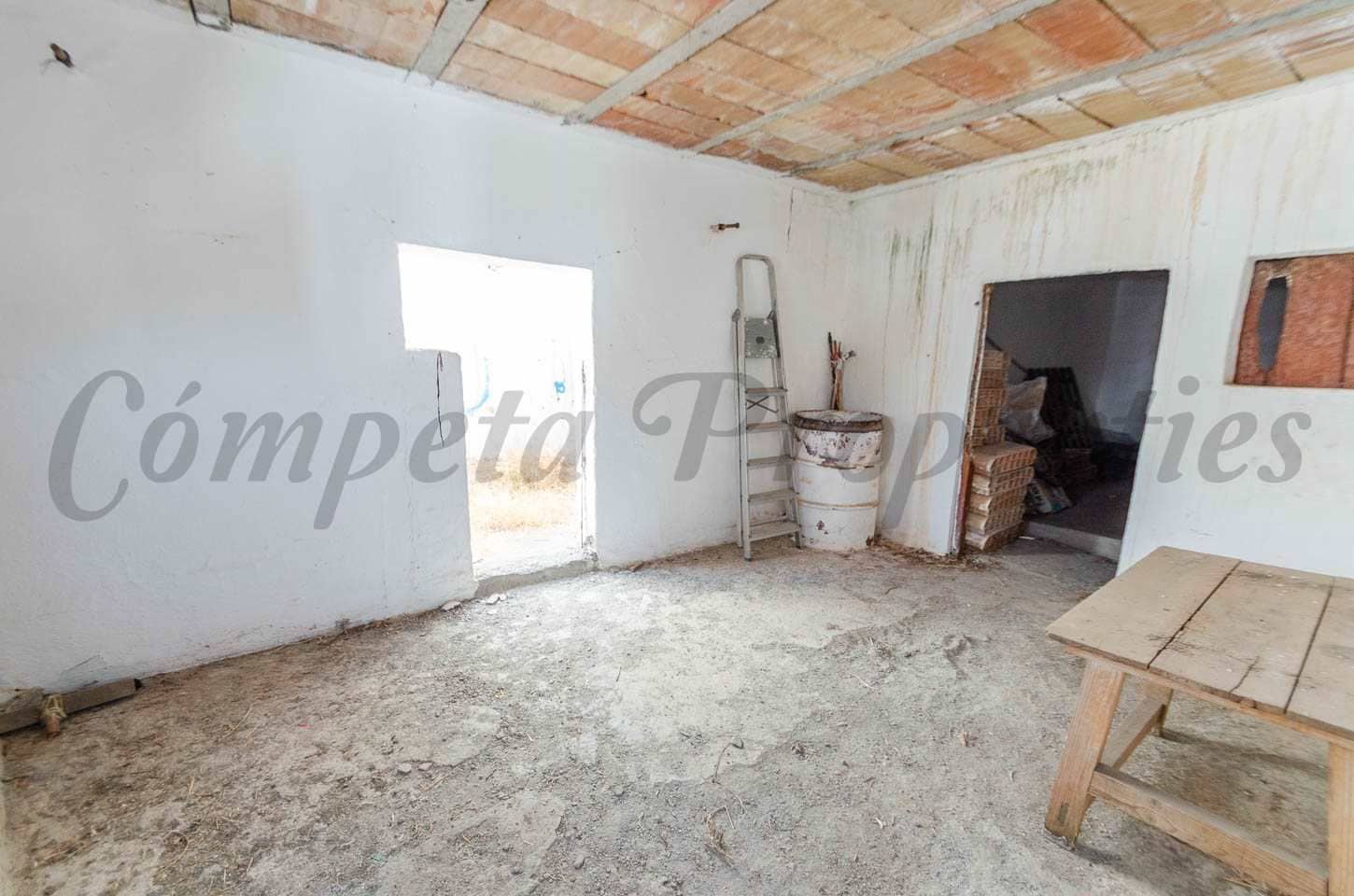 Omakotitalo myytävänä paikassa Salares - 41 000 € (Ref: 10076249)