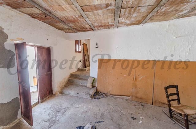 Casa en Salares en venta - 41.000 € (Ref: 10076249)