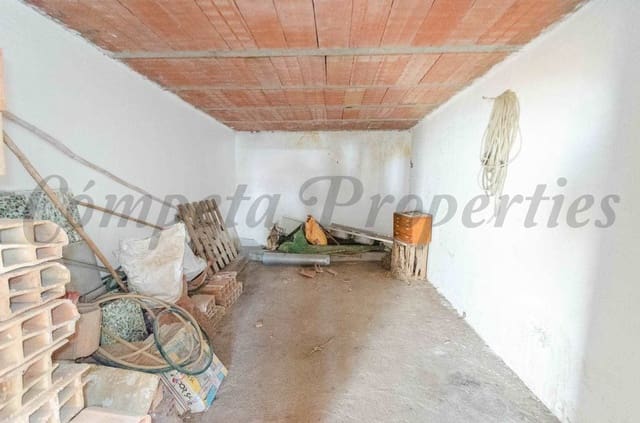 Casa en Salares en venta - 41.000 € (Ref: 10076249)