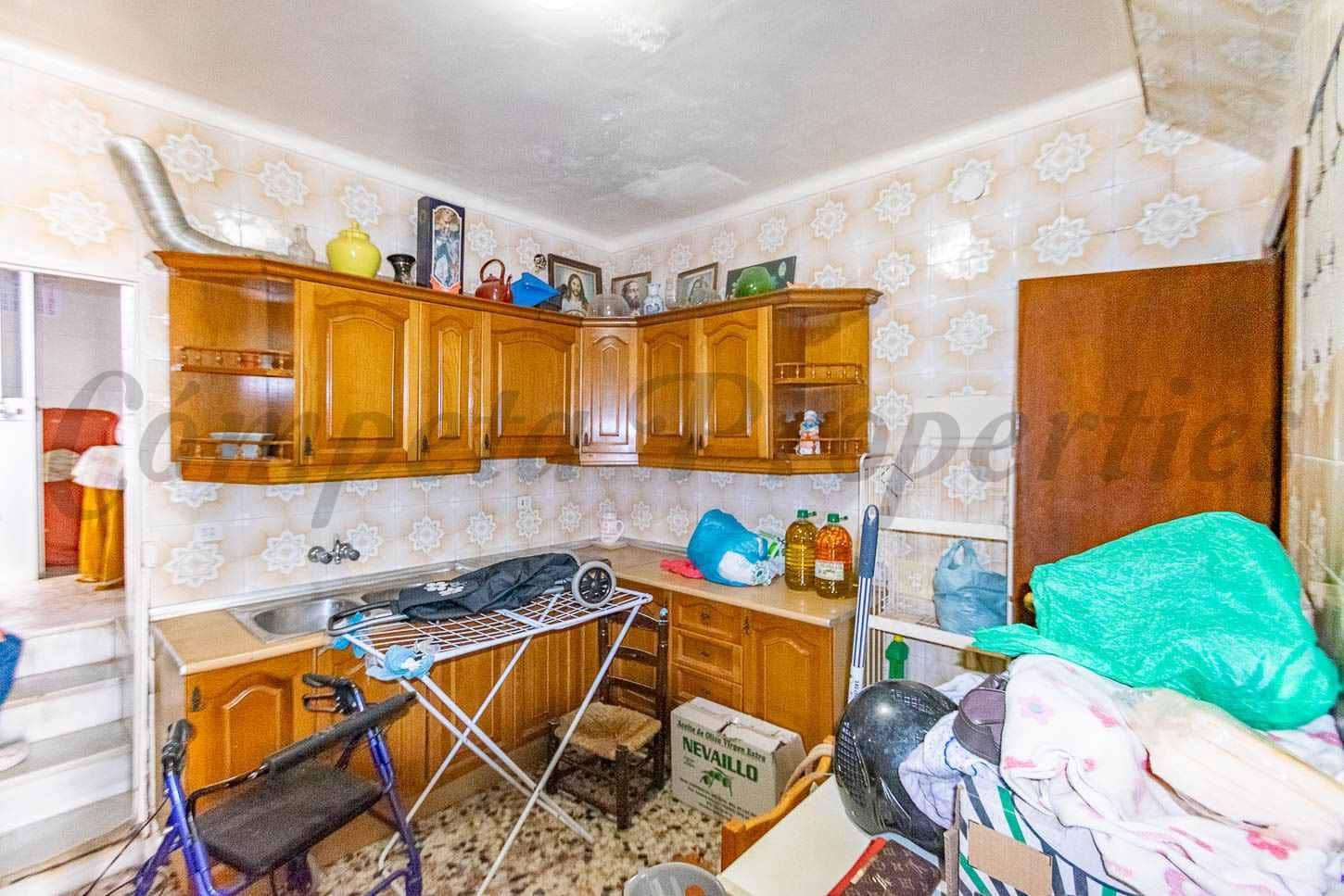 4 bedroom Townhouse for sale in Torrox - € 190,000 (Ref: 10076250)