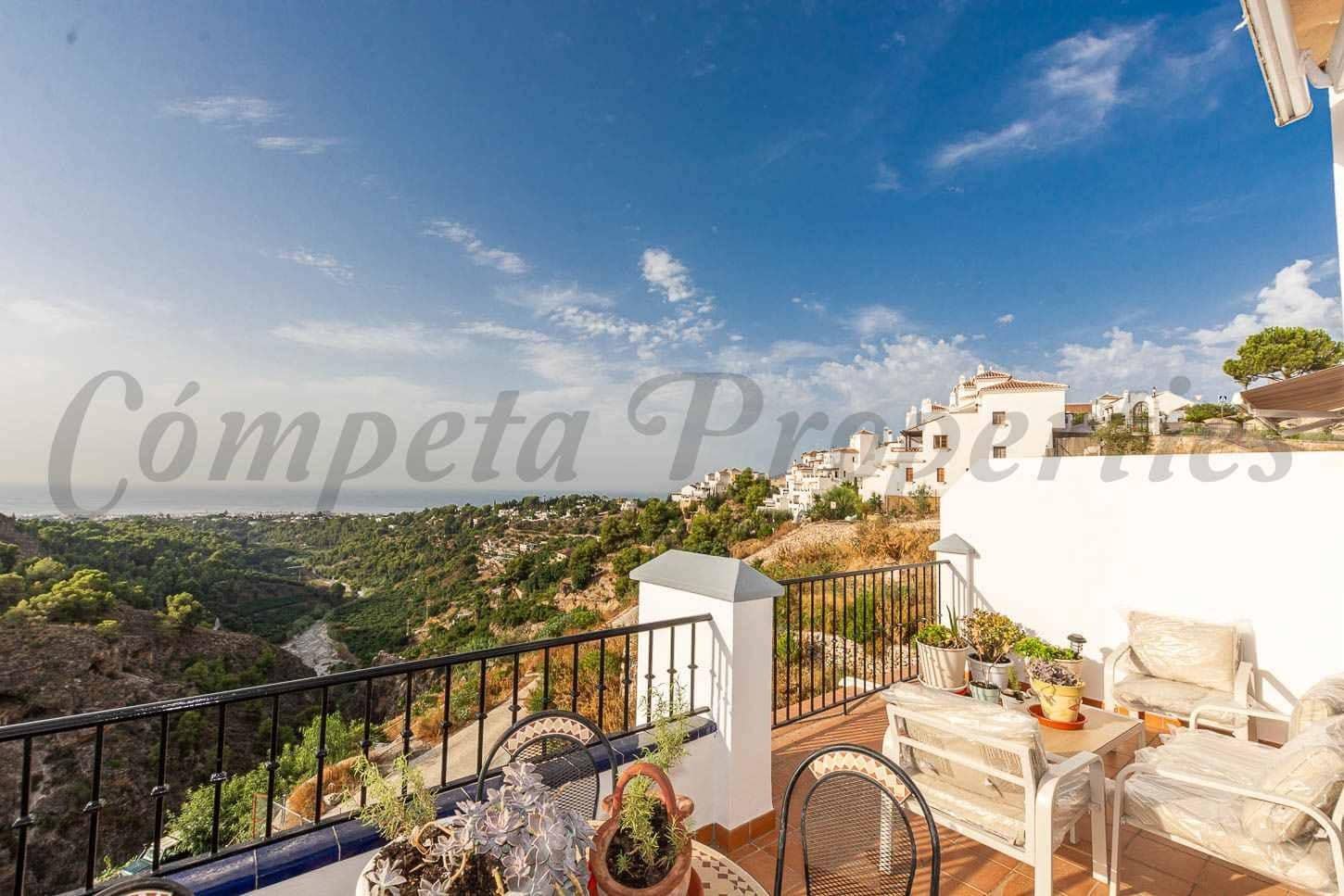 3 chambre Villa/Maison Semi-Mitoyenne à vendre à Frigiliana avec piscine garage - 950 000 € (Ref: 10076254)