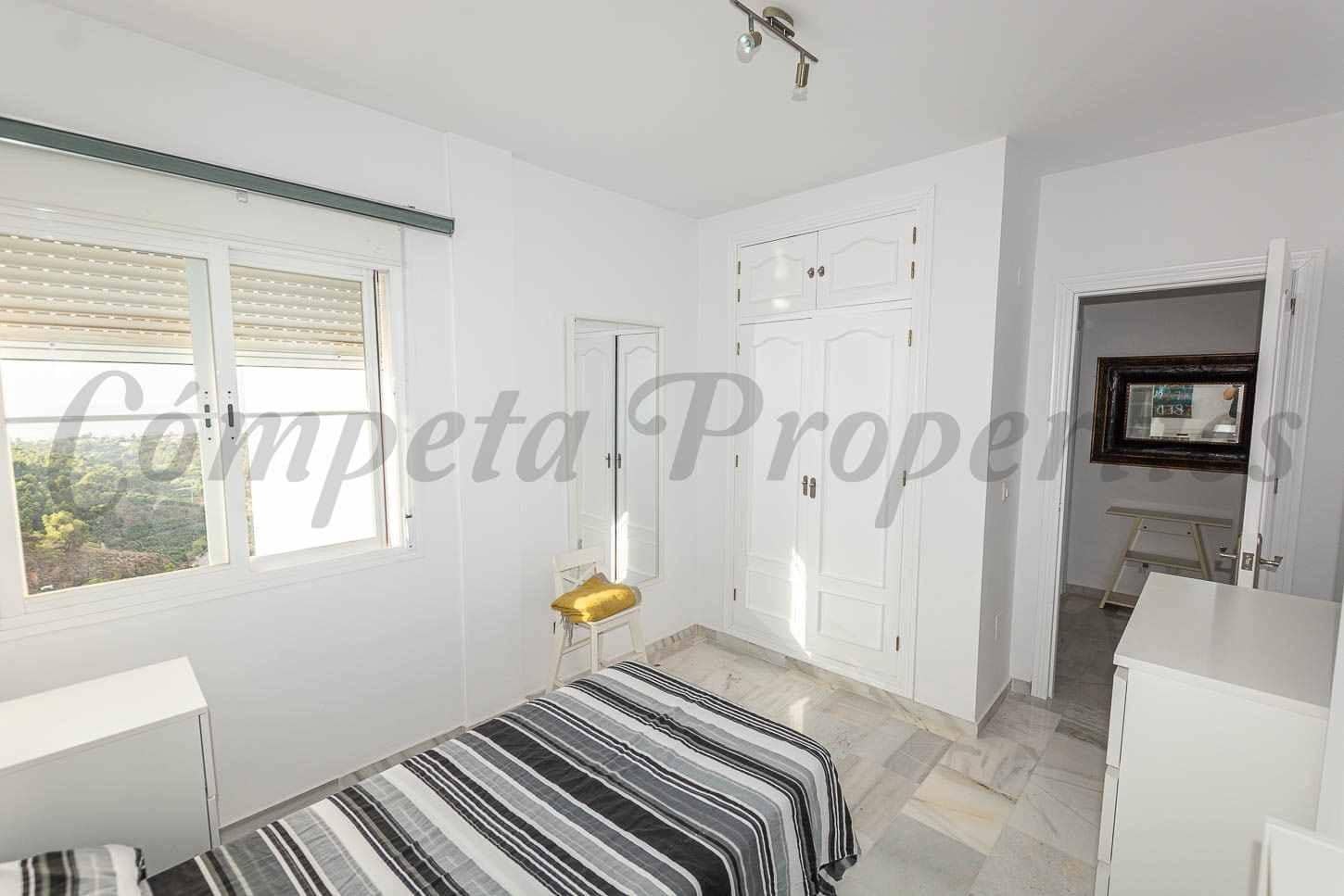 3 chambre Villa/Maison Semi-Mitoyenne à vendre à Frigiliana avec piscine garage - 950 000 € (Ref: 10076254)