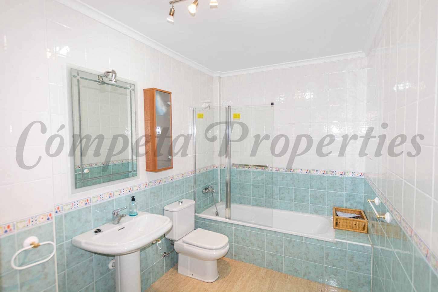 3 chambre Villa/Maison Semi-Mitoyenne à vendre à Frigiliana avec piscine garage - 950 000 € (Ref: 10076254)