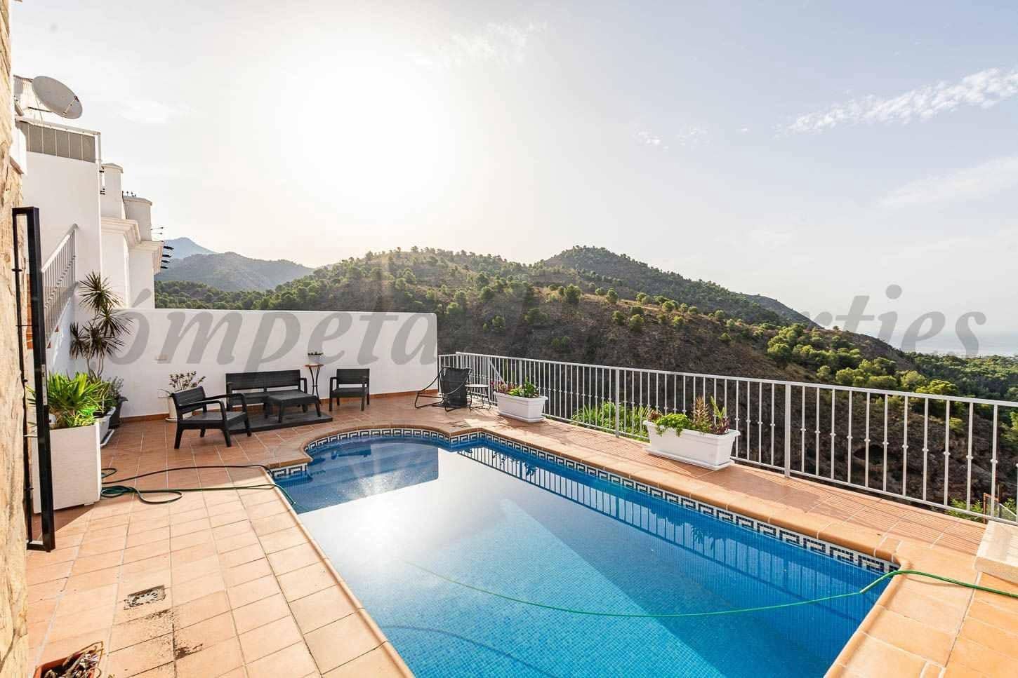 3 chambre Villa/Maison Semi-Mitoyenne à vendre à Frigiliana avec piscine garage - 950 000 € (Ref: 10076254)
