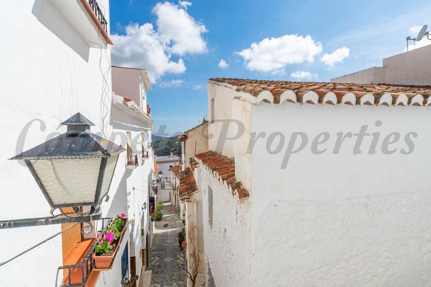 3 quarto Casa em Banda para venda em Canillas de Albaida - 99 000 € (Ref: 10076255)