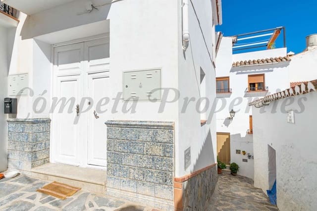 3 quarto Casa em Banda para venda em Canillas de Albaida - 99 000 € (Ref: 10076255)