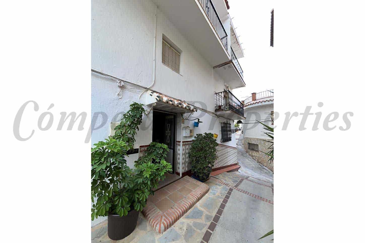 5 sovrum Hus till salu i Arenas - 95 000 € (Ref: 10076258)