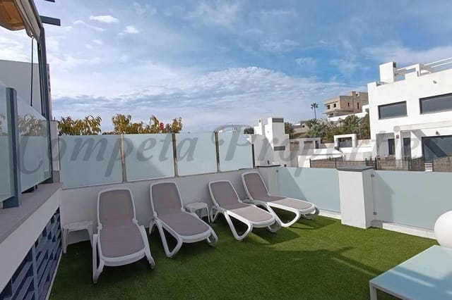 4 quarto Casa em Banda para venda em Avda Pescia - Ctra de Frigiliana, Nerja com piscina garagem - 780 000 € (Ref: 10076259)