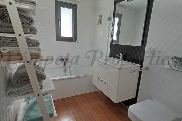 4 quarto Casa em Banda para venda em Avda Pescia - Ctra de Frigiliana, Nerja com piscina garagem - 780 000 € (Ref: 10076259)