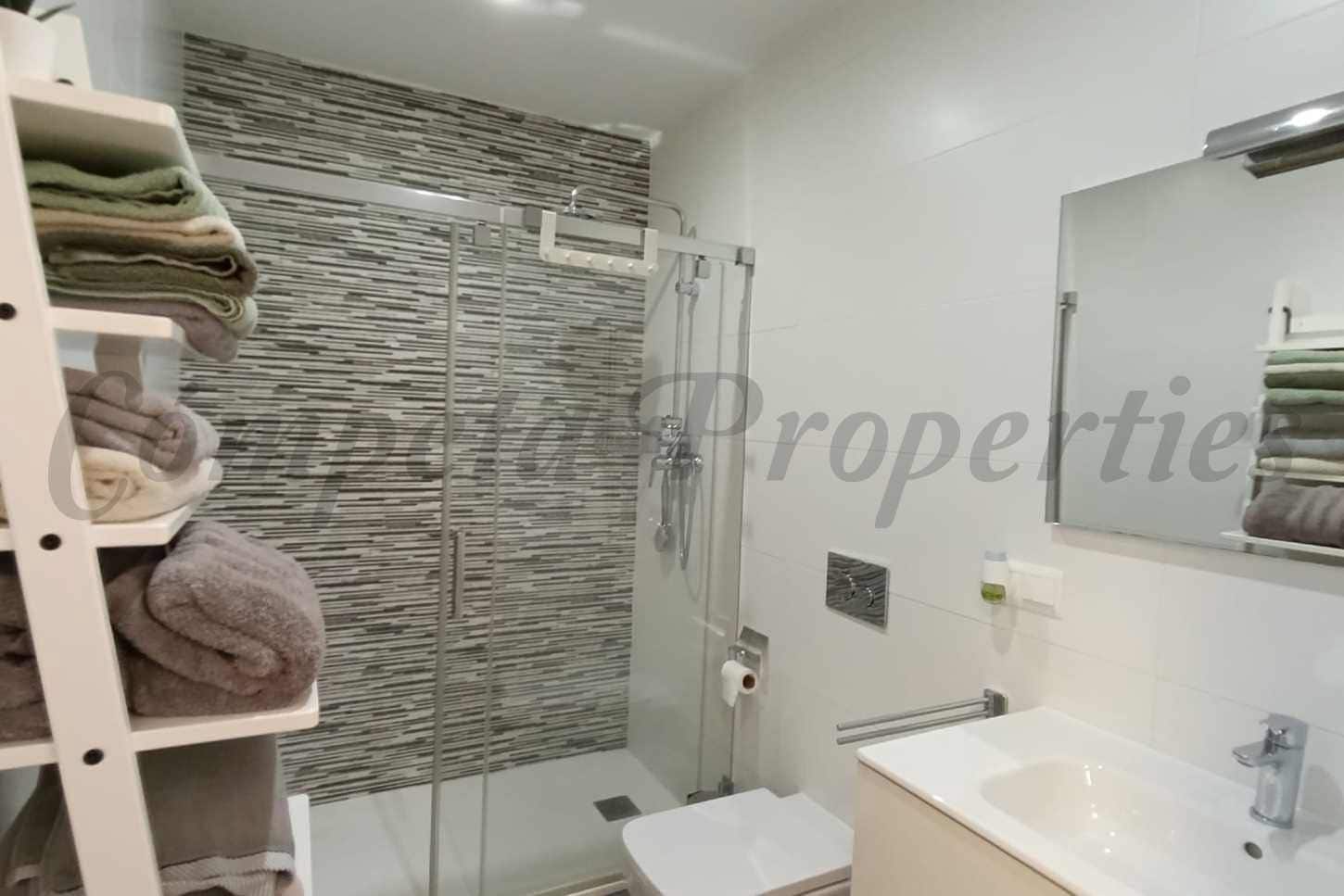4 quarto Casa em Banda para venda em Nerja com piscina garagem - 780 000 € (Ref: 10076259)