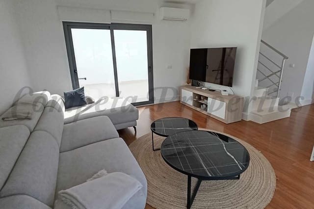 4 quarto Casa em Banda para venda em Avda Pescia - Ctra de Frigiliana, Nerja com piscina garagem - 780 000 € (Ref: 10076259)