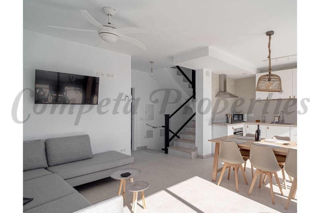 3 chambre Villa/Maison à vendre à Capistrano, Nerja avec piscine garage - 789 000 € (Ref: 10076260)