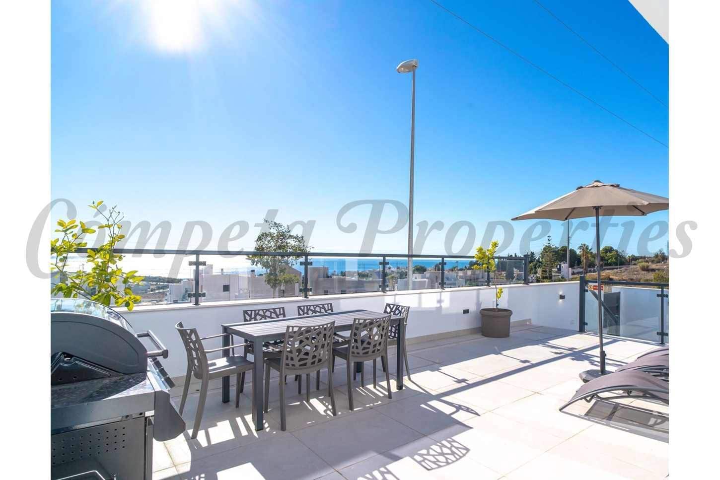 3 chambre Villa/Maison à vendre à Nerja avec piscine garage - 789 000 € (Ref: 10076260)