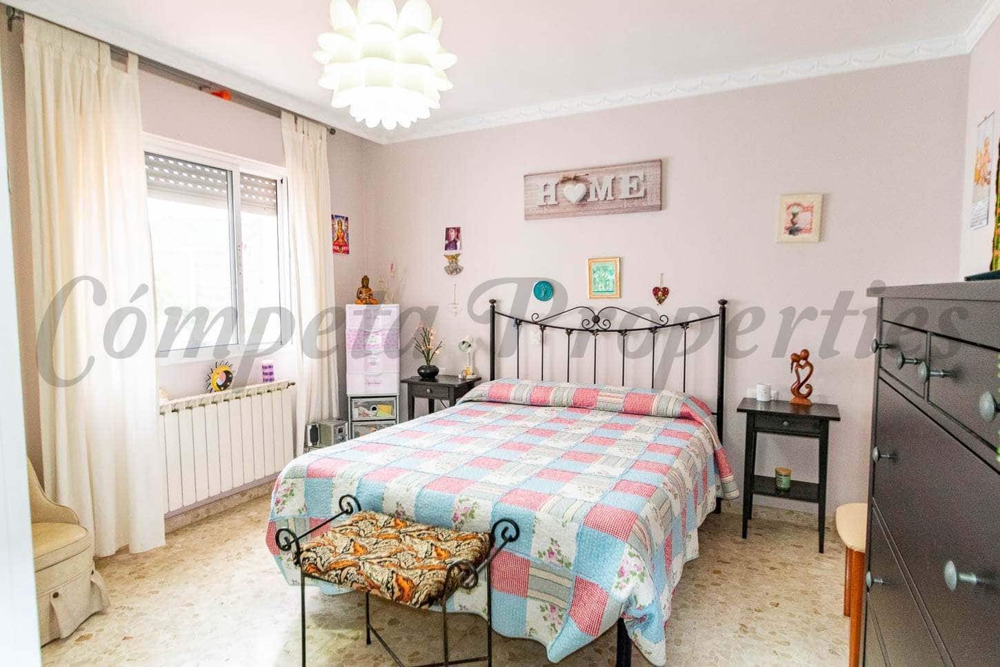 4 Zimmer Haus zu verkaufen in Competa mit Garage - 394.000 € (Ref: 10076263)