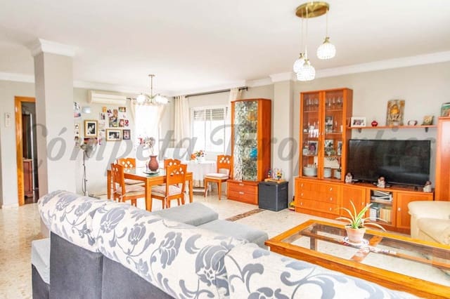 4 Zimmer Haus zu verkaufen in Cómpeta mit Garage - 394.000 € (Ref: 10076263)