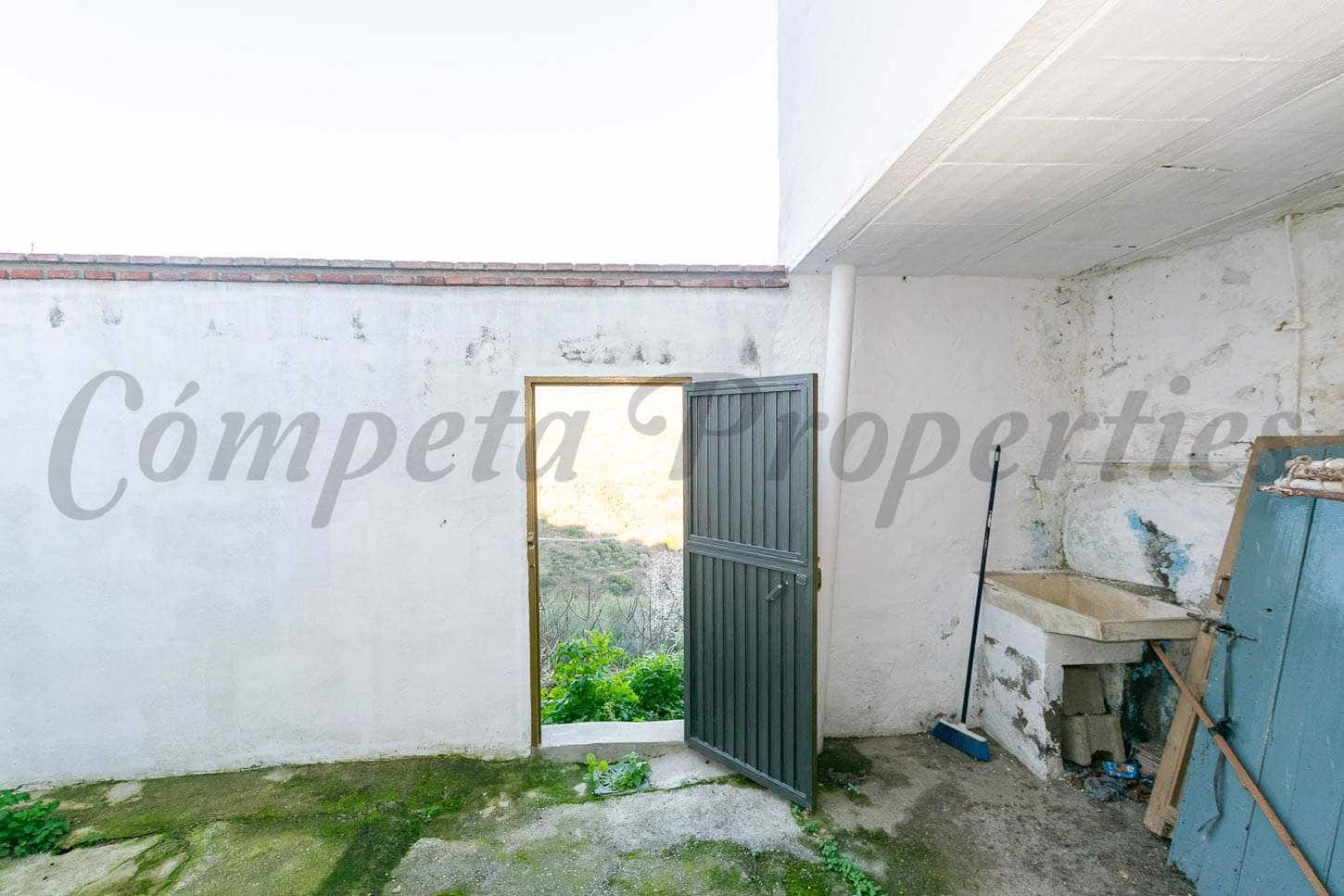 6 quarto Casa em Banda para venda em Corumbela - 95 000 € (Ref: 10076265)