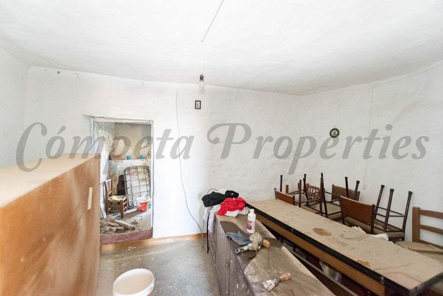 6 quarto Casa em Banda para venda em Corumbela - 95 000 € (Ref: 10076265)
