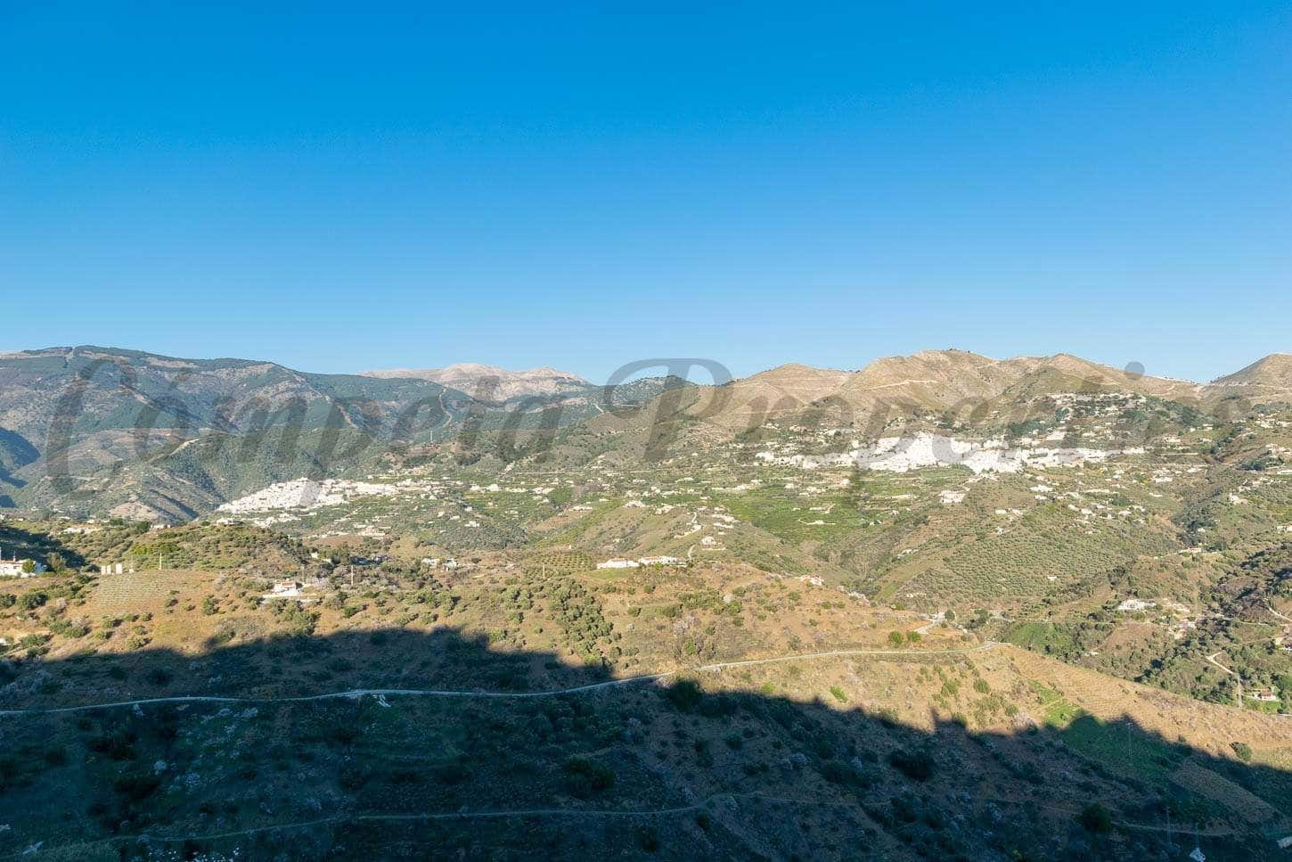 6 quarto Casa em Banda para venda em Corumbela - 95 000 € (Ref: 10076265)