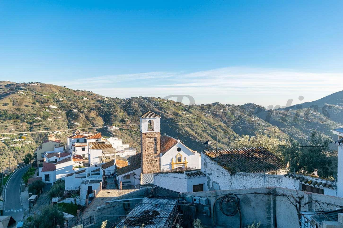 6 quarto Casa em Banda para venda em Corumbela - 95 000 € (Ref: 10076265)