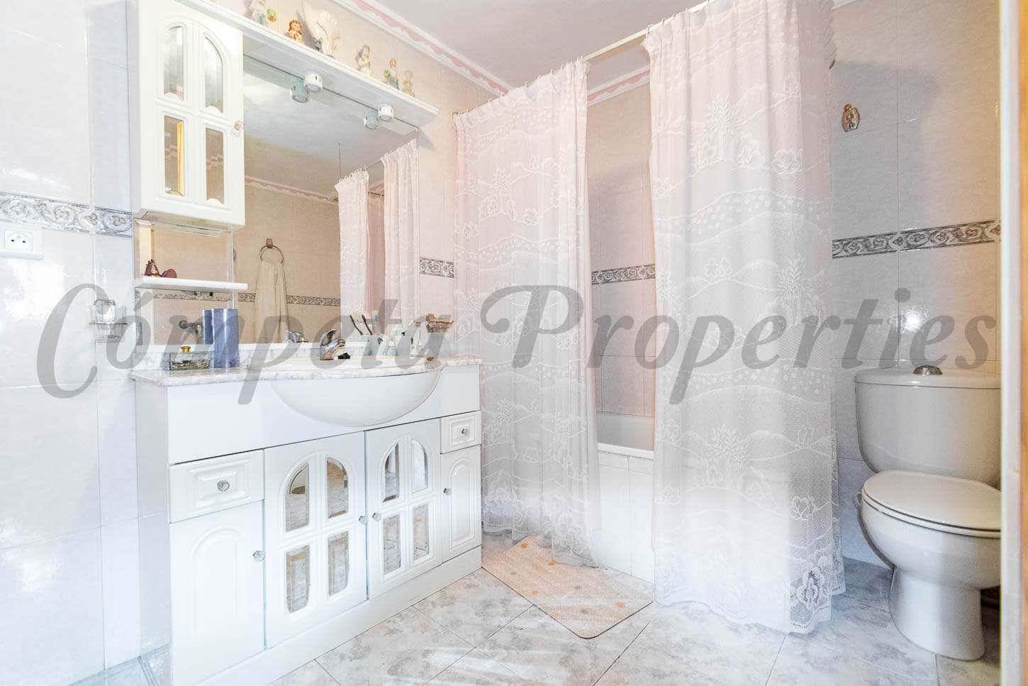 4 quarto Casa em Banda para venda em Competa - 155 000 € (Ref: 10076267)