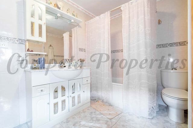 4 quarto Casa em Banda para venda em Cómpeta - 155 000 € (Ref: 10076267)