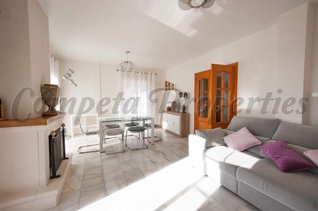 3 chambre Maison de Ville à vendre à Frigiliana avec piscine garage - 790 000 € (Ref: 10076268)