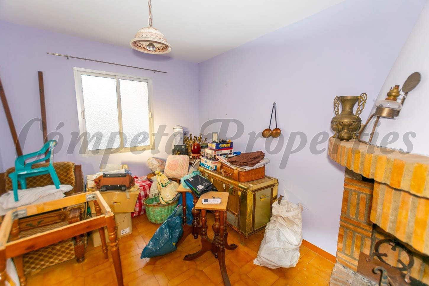 3 quarto Casa em Banda para venda em Canillas de Albaida - 129 000 € (Ref: 10076270)