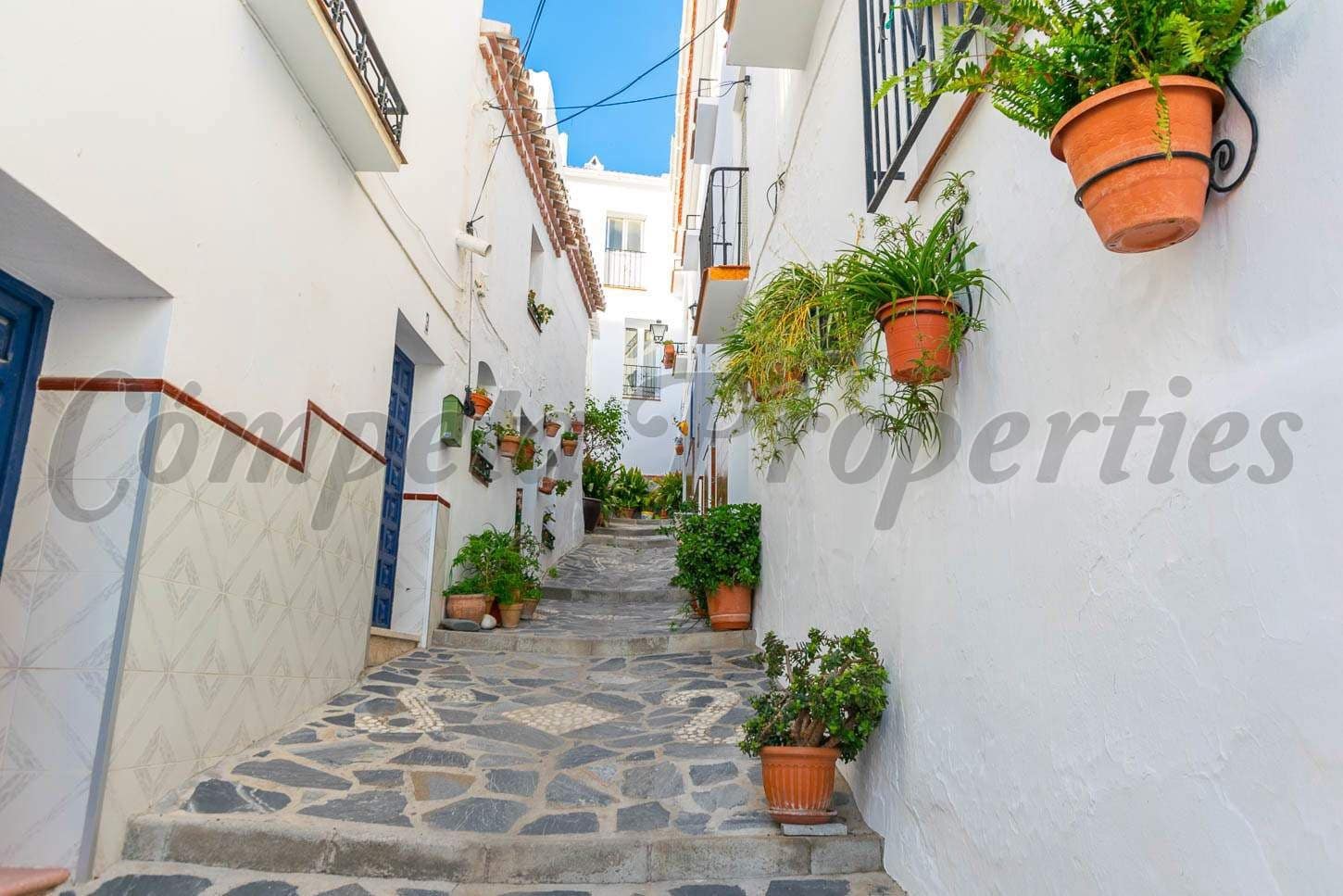 3 quarto Casa em Banda para venda em Canillas de Albaida - 129 000 € (Ref: 10076270)