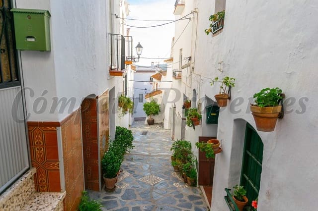 3 quarto Casa em Banda para venda em Canillas de Albaida - 129 000 € (Ref: 10076270)