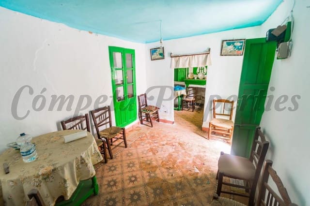 4 quarto Casa em Banda para venda em Corumbela, Sayalonga - 50 000 € (Ref: 10076272)