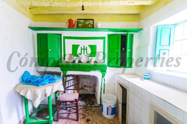 4 quarto Casa em Banda para venda em Corumbela, Sayalonga - 50 000 € (Ref: 10076272)