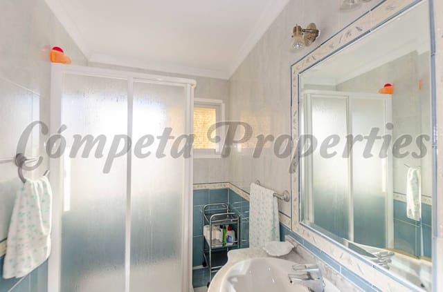 4 bedroom Townhouse for sale in Cómpeta - € 189,000 (Ref: 10076274)