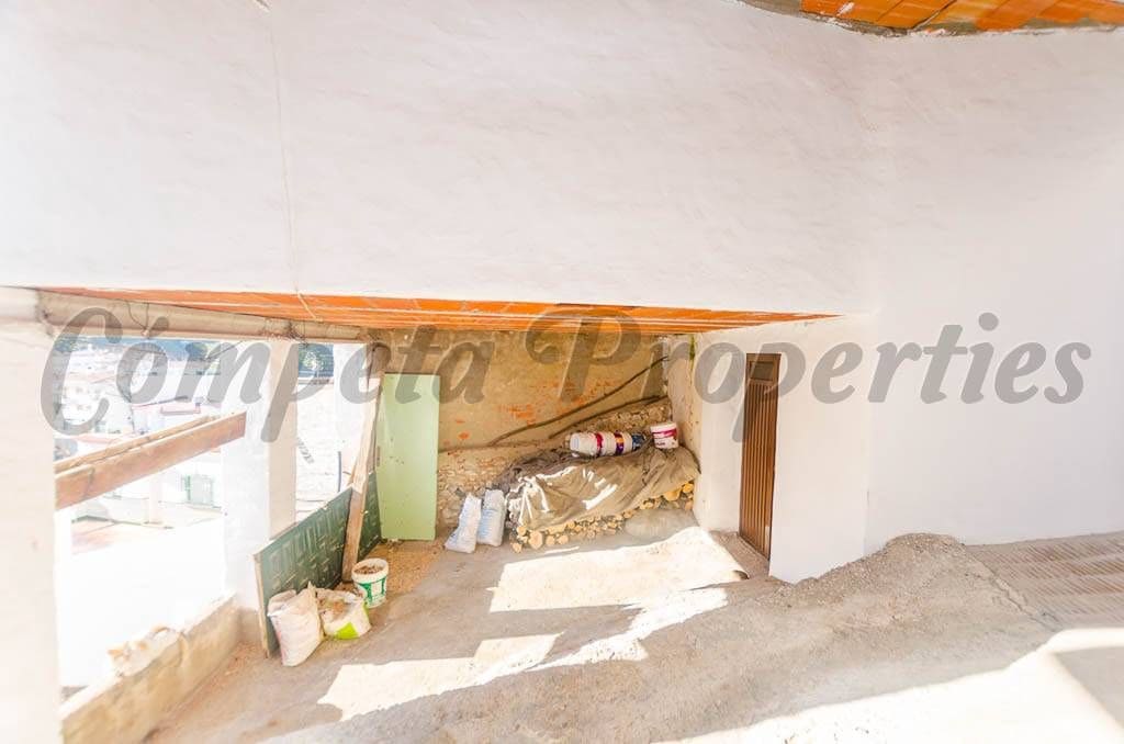 4 bedroom Townhouse for sale in Competa - € 189,000 (Ref: 10076274)
