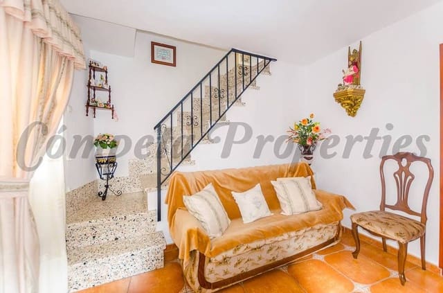 4 bedroom Townhouse for sale in Cómpeta - € 189,000 (Ref: 10076274)