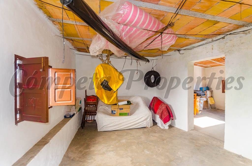 4 bedroom Townhouse for sale in Competa - € 189,000 (Ref: 10076274)