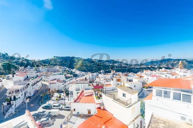 4 bedroom Townhouse for sale in Cómpeta - € 189,000 (Ref: 10076274)