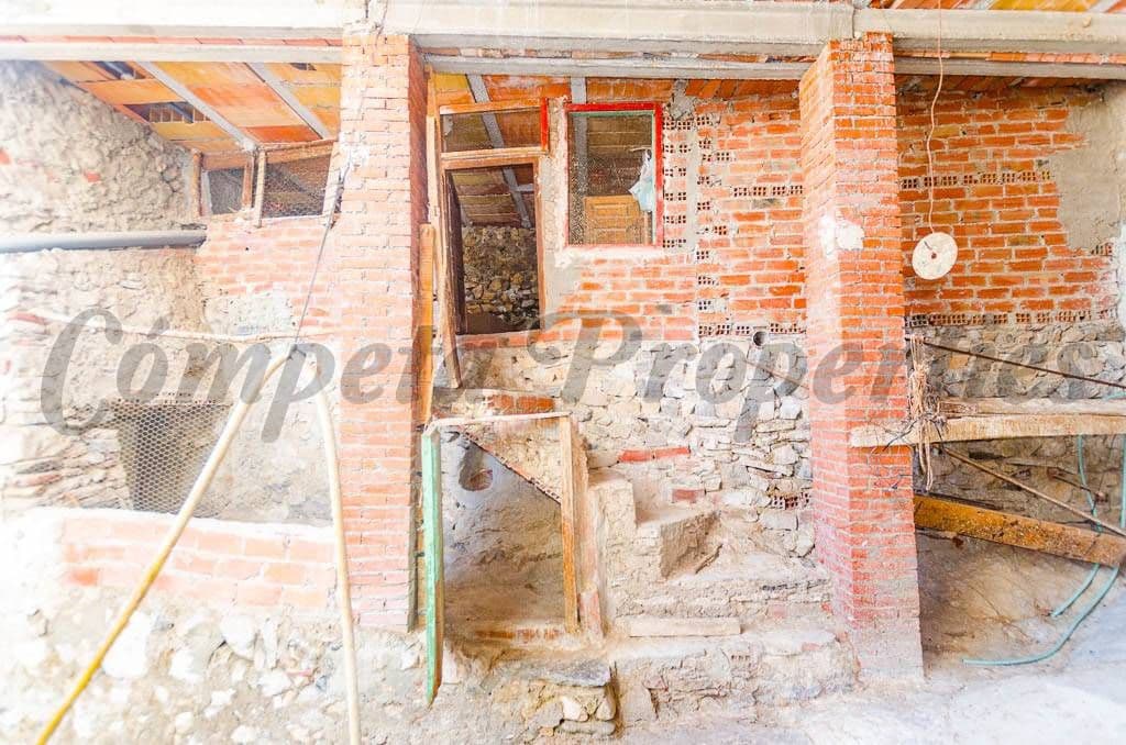 4 bedroom Townhouse for sale in Competa - € 189,000 (Ref: 10076274)
