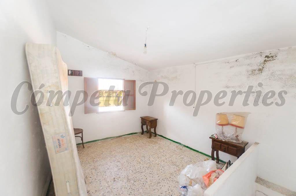2 slaapkamer Huis te koop in Sedella - € 46.000 (Ref: 10076276)