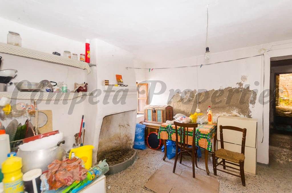 2 slaapkamer Huis te koop in Sedella - € 46.000 (Ref: 10076276)